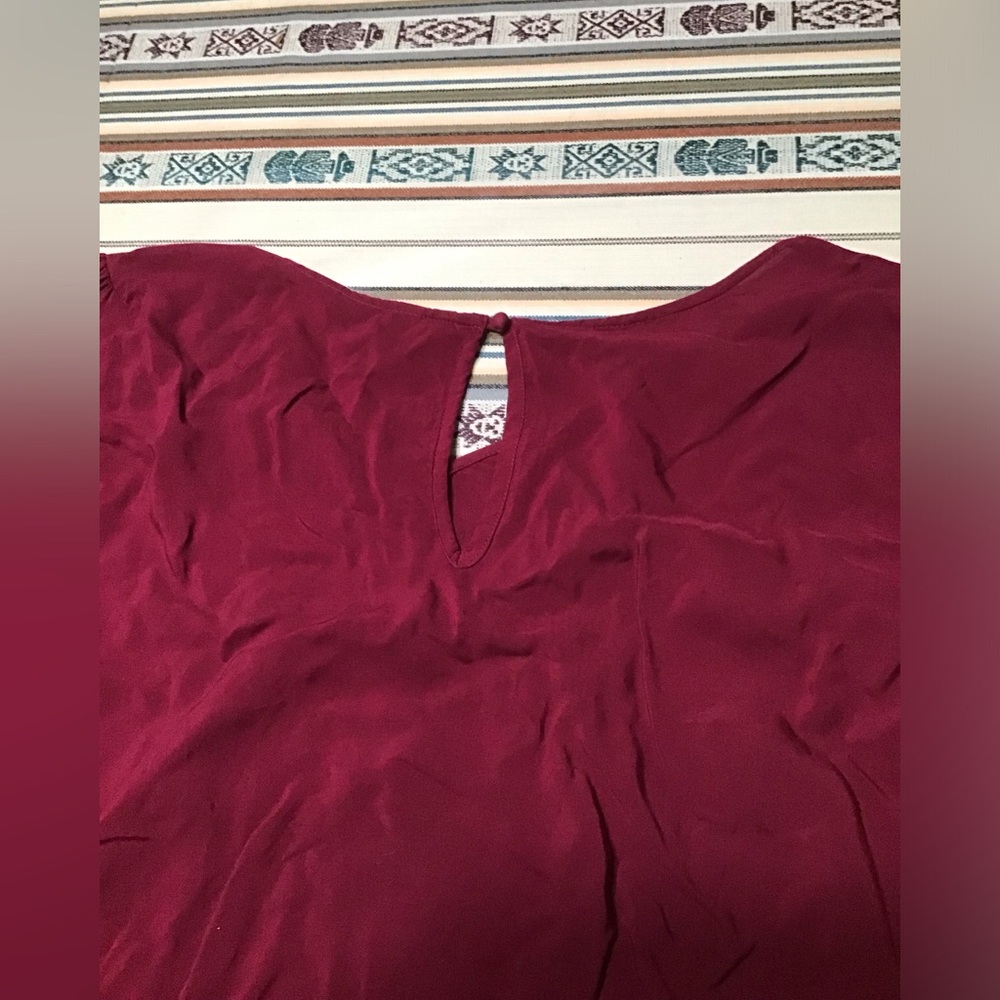 Express Deep Red Top - Picture 4 of 4
